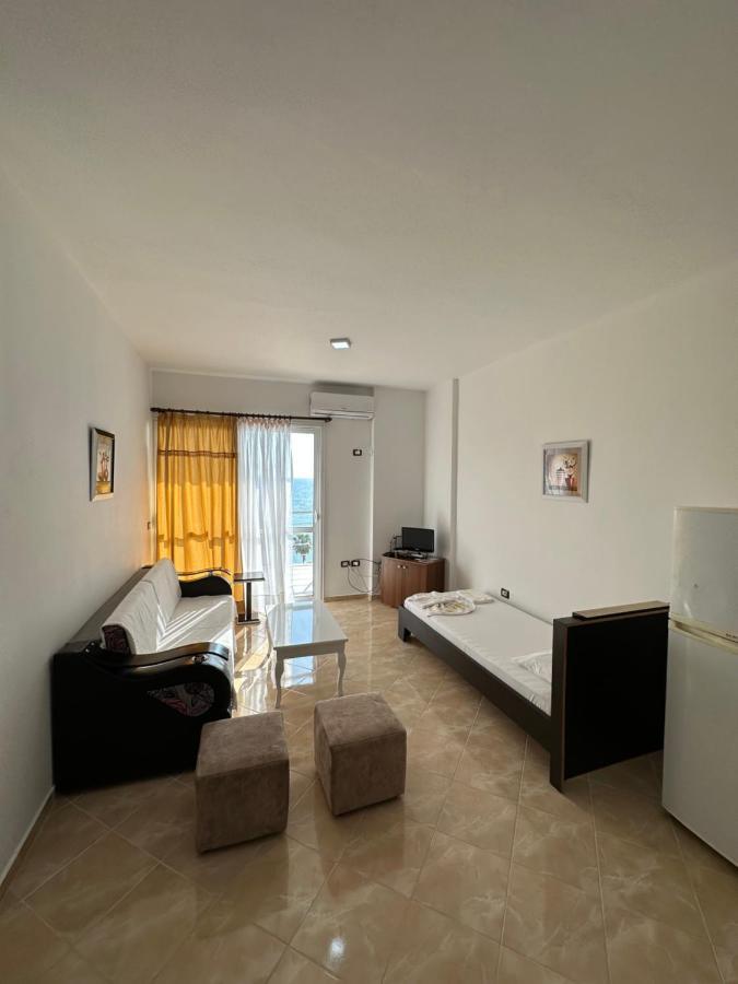 Blue Bay Apartments Sarandë Exterior foto
