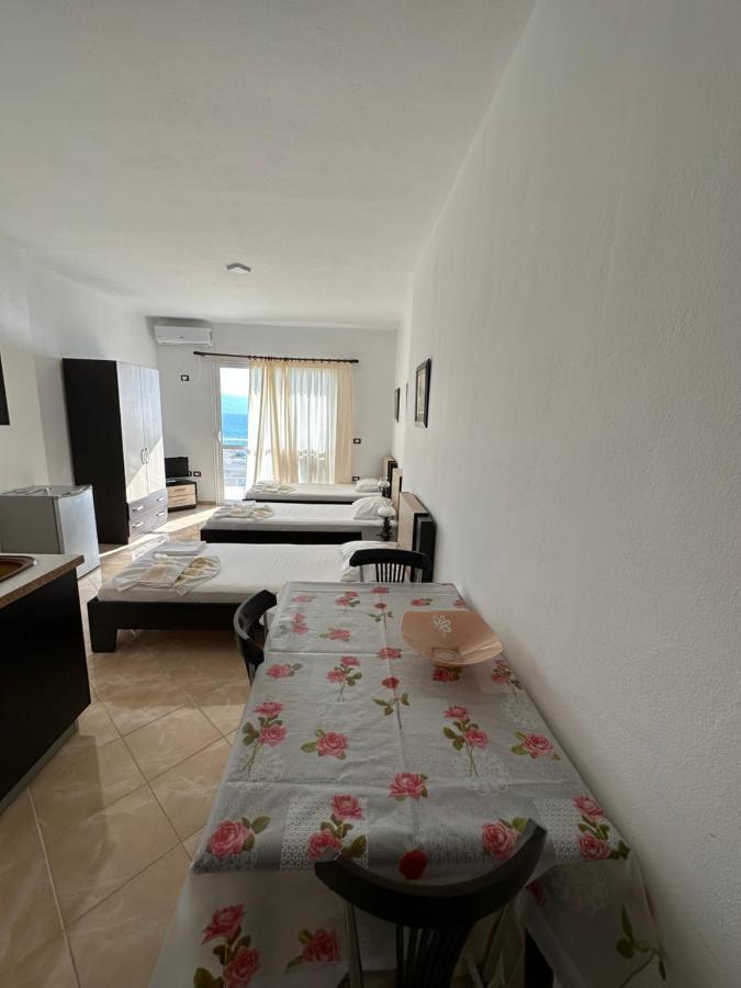 Blue Bay Apartments Sarandë Exterior foto