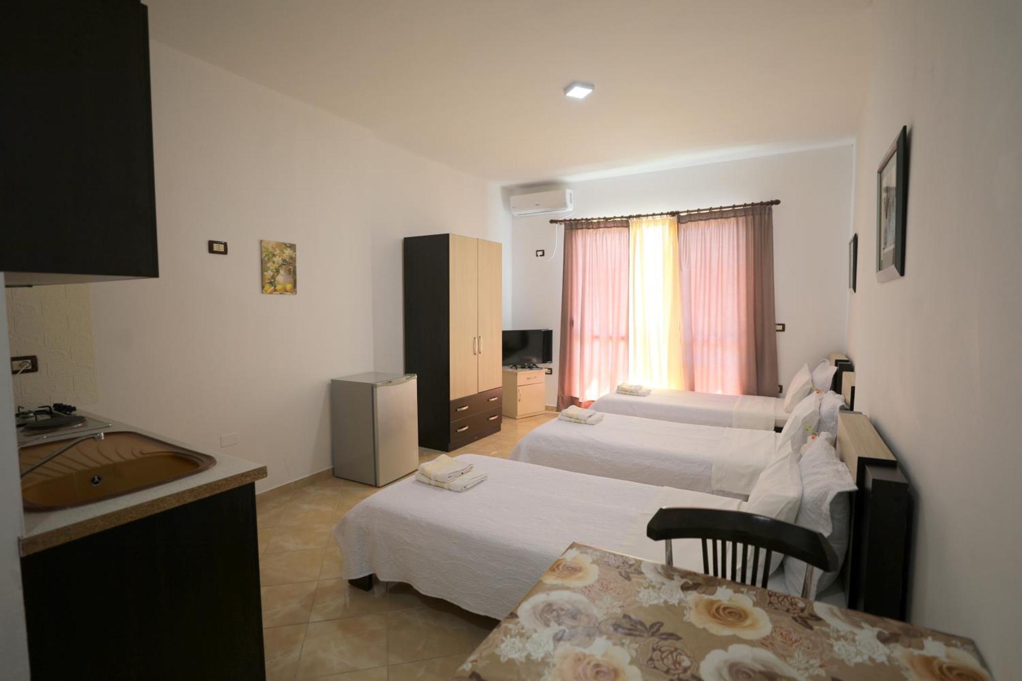Blue Bay Apartments Sarandë Exterior foto